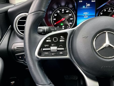 Used 2022 Mercedes-Benz GLC 300 image 21
