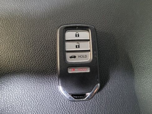Used 2019 Honda Accord Sport image 32