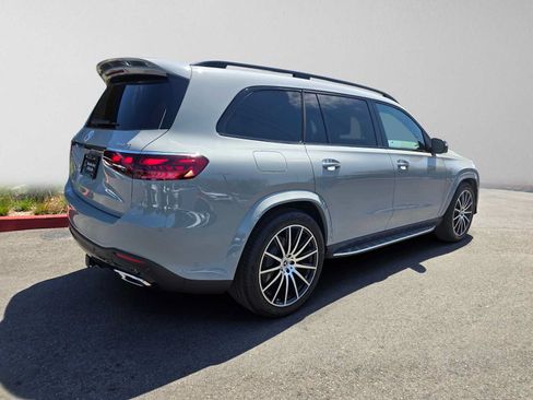 Used 2026 Mercedes-Benz GLS 450 4MATIC image 3
