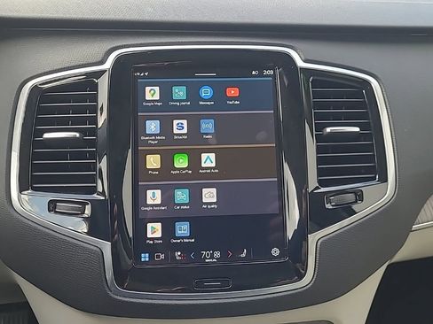 Used 2023 Volvo XC90 B6 Plus image 21