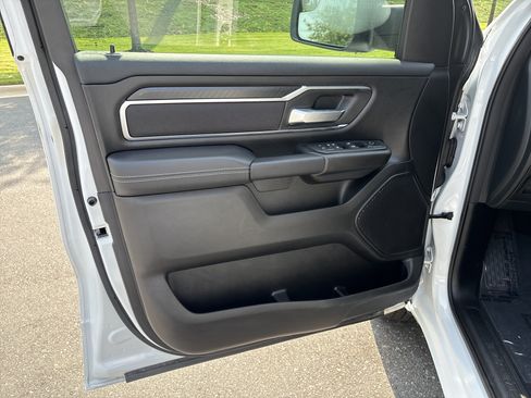Used 2025 RAM 1500 Big Horn AWD/4WD image 15
