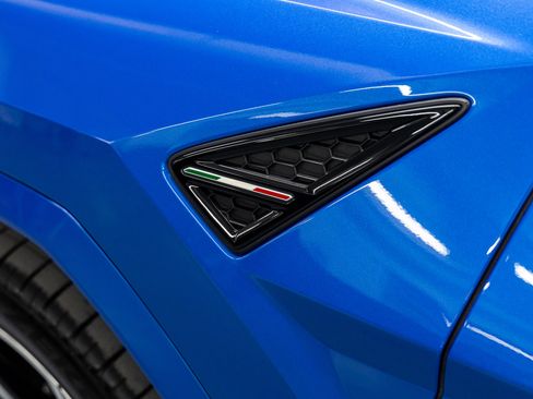 Used 2021 Lamborghini Urus image 15