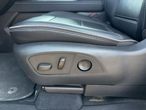 Used 2025 GMC Sierra EV Denali AWD/4WD image 10