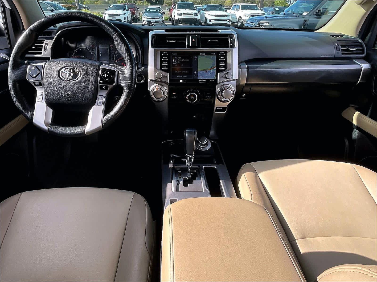 Used 2023 Toyota 4Runner SR5 Premium w/ SR5 Premium Package AWD/4WD image 17
