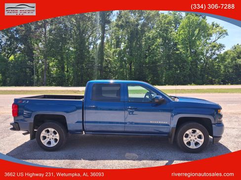 Used 2018 Chevrolet Silverado 1500 LT w/ All Star Edition AWD/4WD image 2