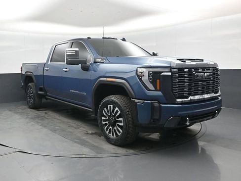 Used 2024 GMC Sierra 2500 Denali Ultimate AWD/4WD image 1