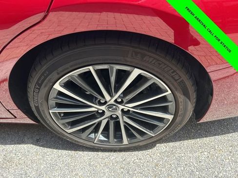Used 2023 Lexus ES 350 w/ Premium Package FWD image 11
