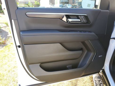 New 2026 Chevrolet Suburban Z71 w/ Z71 Off-Road Package image 21