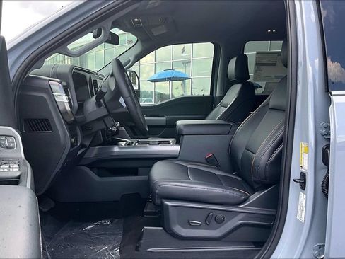New 2026 Ford F250 Lariat w/ Chrome Package AWD/4WD image 9