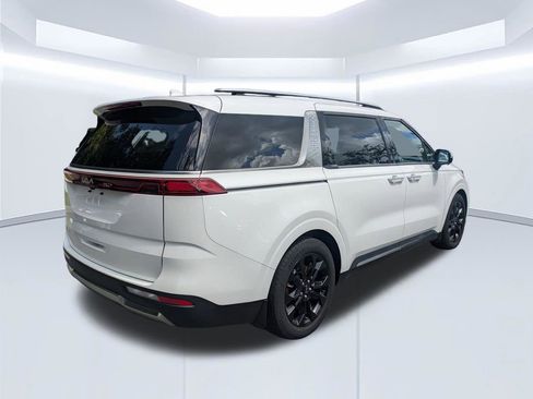 Used 2024 Kia Carnival SX Prestige FWD image 4