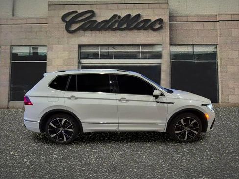 Used 2024 Volkswagen Tiguan SEL R-Line image 6
