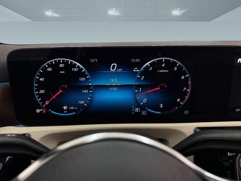 Used 2023 Mercedes-Benz CLA 250 image 17