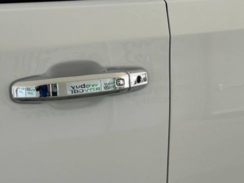 Used 2023 Chevrolet Silverado 1500 LT RWD image 18