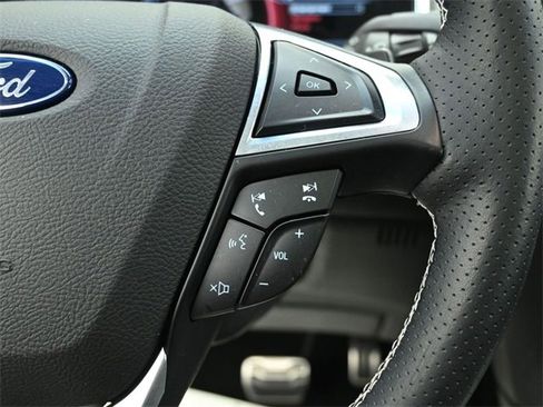 Certified 2019 Ford Edge ST w/ Convenience Package image 18