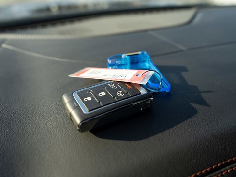 Used 2023 Jeep Grand Cherokee L Summit w/ Advanced Protech Group IV image 30