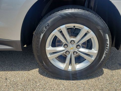 Used 2017 Chevrolet Equinox LS FWD image 6