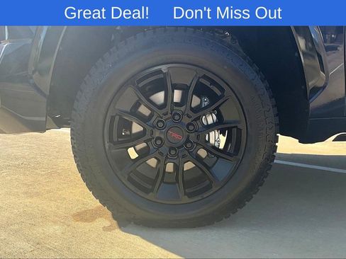 Used 2024 Toyota Tundra Platinum image 11