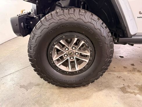 Used 2024 Jeep Wrangler Unlimited Rubicon 392 image 15