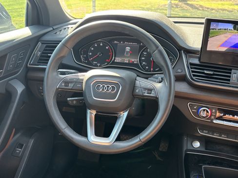 Used 2023 Audi Q5 2.0T Premium w/ Convenience Package AWD/4WD image 36