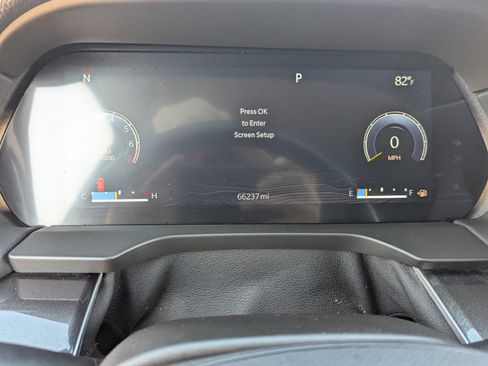 Used 2022 Jeep Grand Cherokee Laredo w/ Luxury Tech Group I image 32