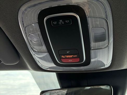 Used 2023 Hyundai Elantra SEL w/ Convenience Package image 36