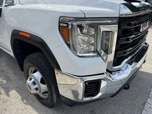 Used 2021 GMC Sierra 3500 2WD Crew Cab w/ Convenience Package image 10