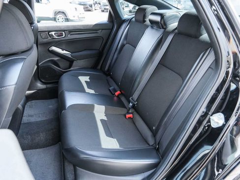Used 2023 Honda Civic Sport image 32
