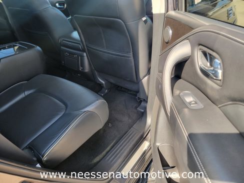Used 2024 INFINITI QX80 Luxe image 11
