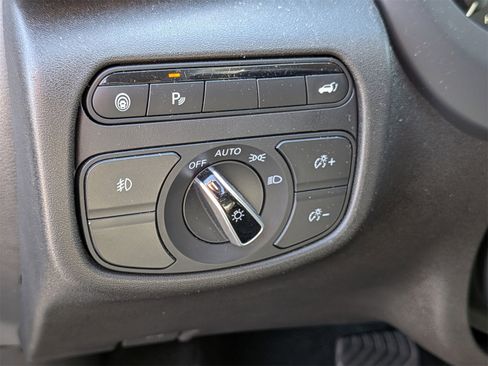 Used 2019 INFINITI QX50 Essential w/ Premium Heat Package image 17