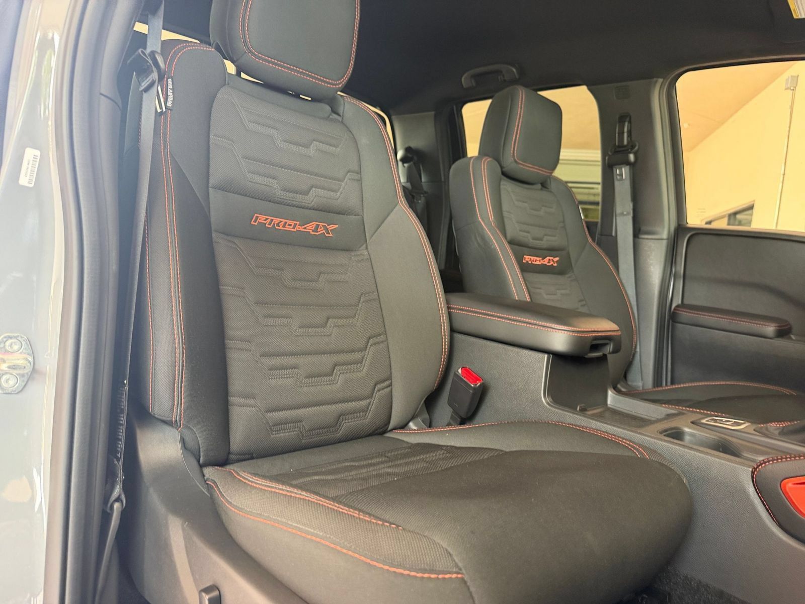 Used 2026 Nissan Frontier PRO-4X AWD/4WD image 30