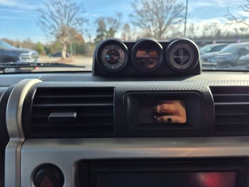 Used 2007 Toyota FJ Cruiser 4WD image 14