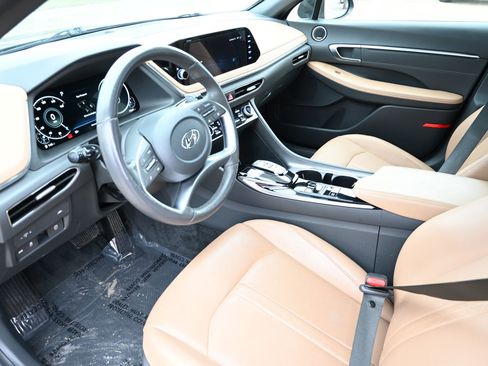 Used 2023 Hyundai Sonata Limited w/ Cargo Package image 9