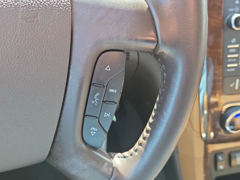 Used 2017 Buick Enclave Leather w/ Enclave Sport Touring Edition image 15