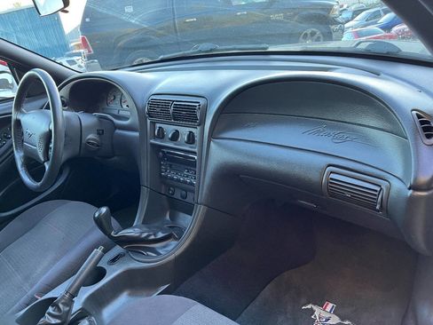Used 2002 Ford Mustang Coupe image 13