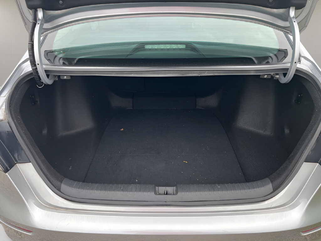 Used 2023 Honda Accord EX image 10