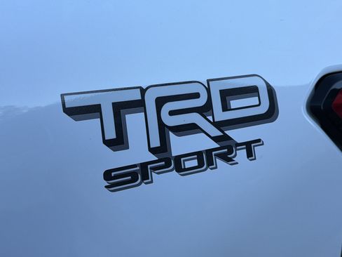 Used 2024 Toyota Tacoma TRD Sport image 9