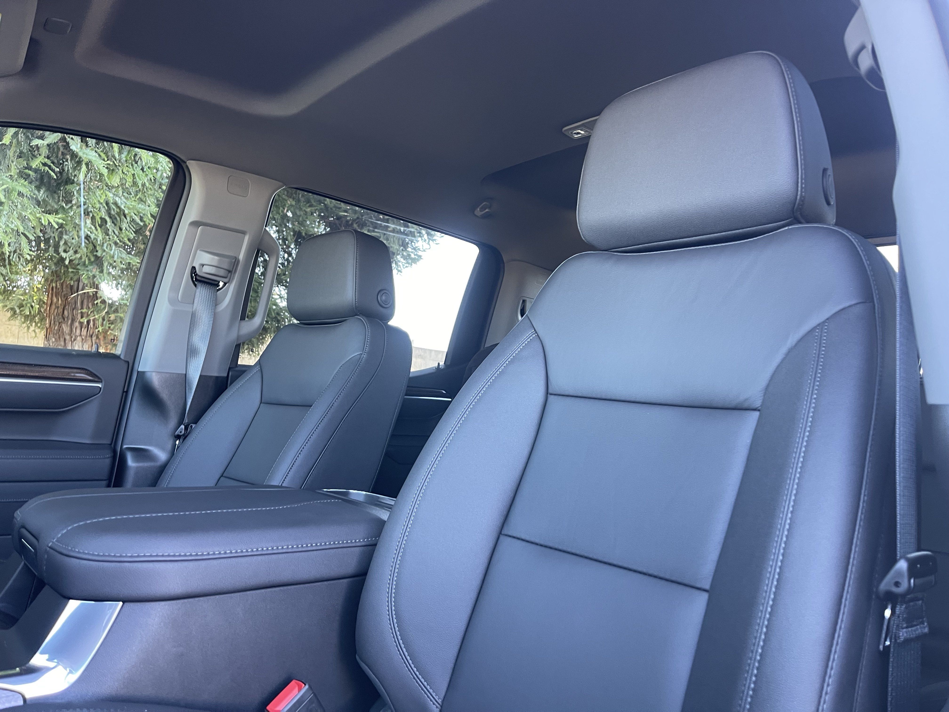 New 2026 Chevrolet Silverado 1500 RST w/ Redline Edition AWD/4WD image 16