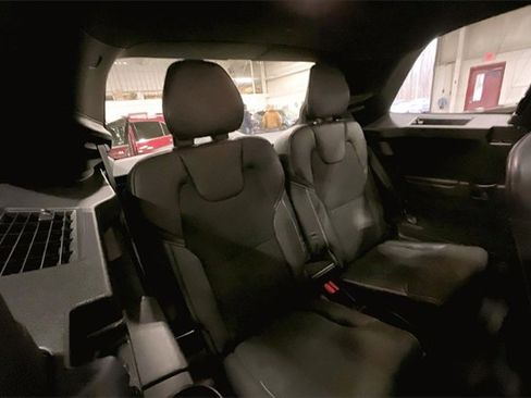 Used 2018 Volvo XC90 T6 R-Design w/ Convenience Package image 28