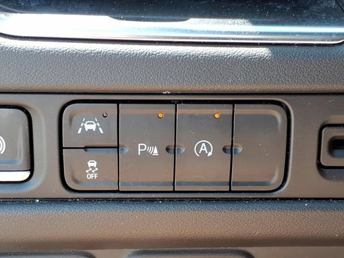 Used 2024 Chevrolet Tahoe LT AWD/4WD image 25