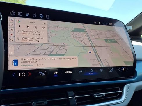 New 2026 Chevrolet Equinox EV LT AWD/4WD image 9