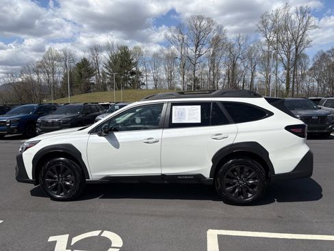 Used 2025 Subaru Outback Onyx Edition AWD/4WD image 5
