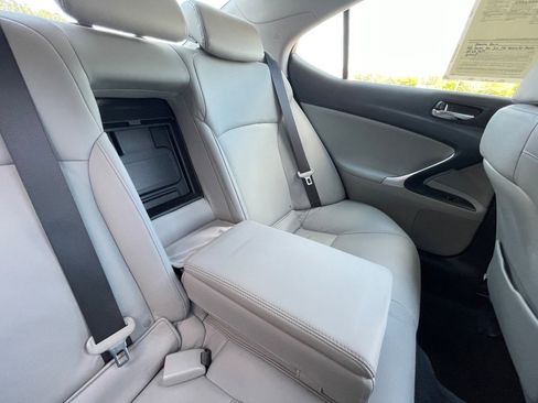 Used 2007 Lexus IS 250 image 29