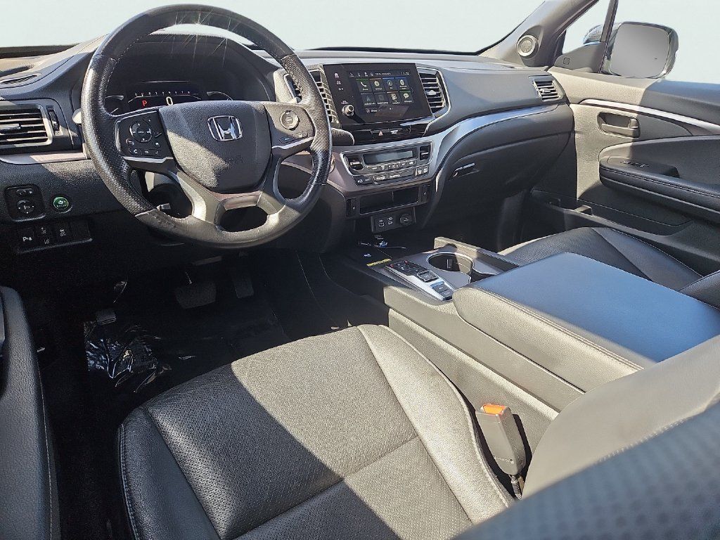 Used 2024 Honda Passport EX-L image 10