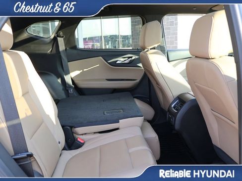 Used 2022 Chevrolet Blazer Premier w/ Enhanced Convenience Package AWD/4WD image 12