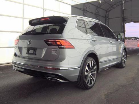 Used 2019 Volkswagen Tiguan SEL Premium AWD/4WD image 4