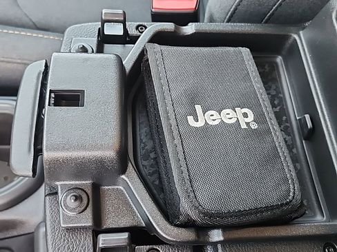 New 2026 Jeep Gladiator Sport AWD/4WD image 38