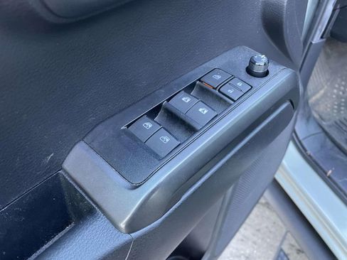 Used 2023 Toyota Tacoma TRD Sport image 28