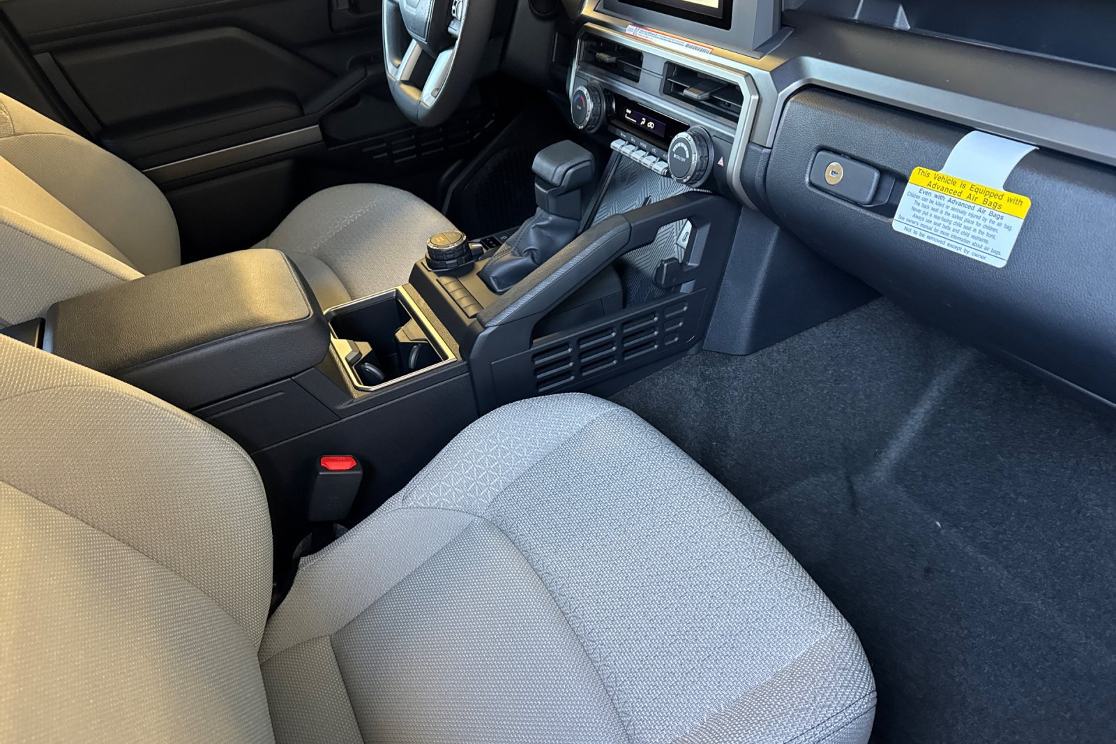 New 2026 Toyota 4Runner SR5 AWD/4WD image 14