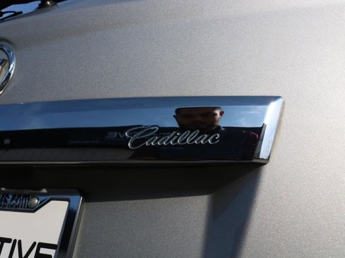 Used 2015 Cadillac SRX Luxury w/ Driver Awareness Package AWD/4WD image 12