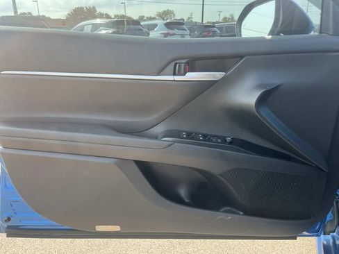 Used 2018 Toyota Camry SE w/ Audio Package FWD image 25